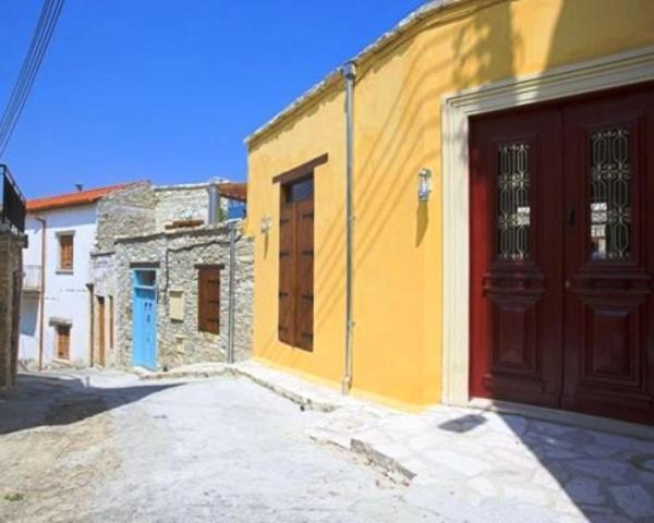 Redblue Door Two Traditional Listed Houses Pano Lefkara Extérieur photo